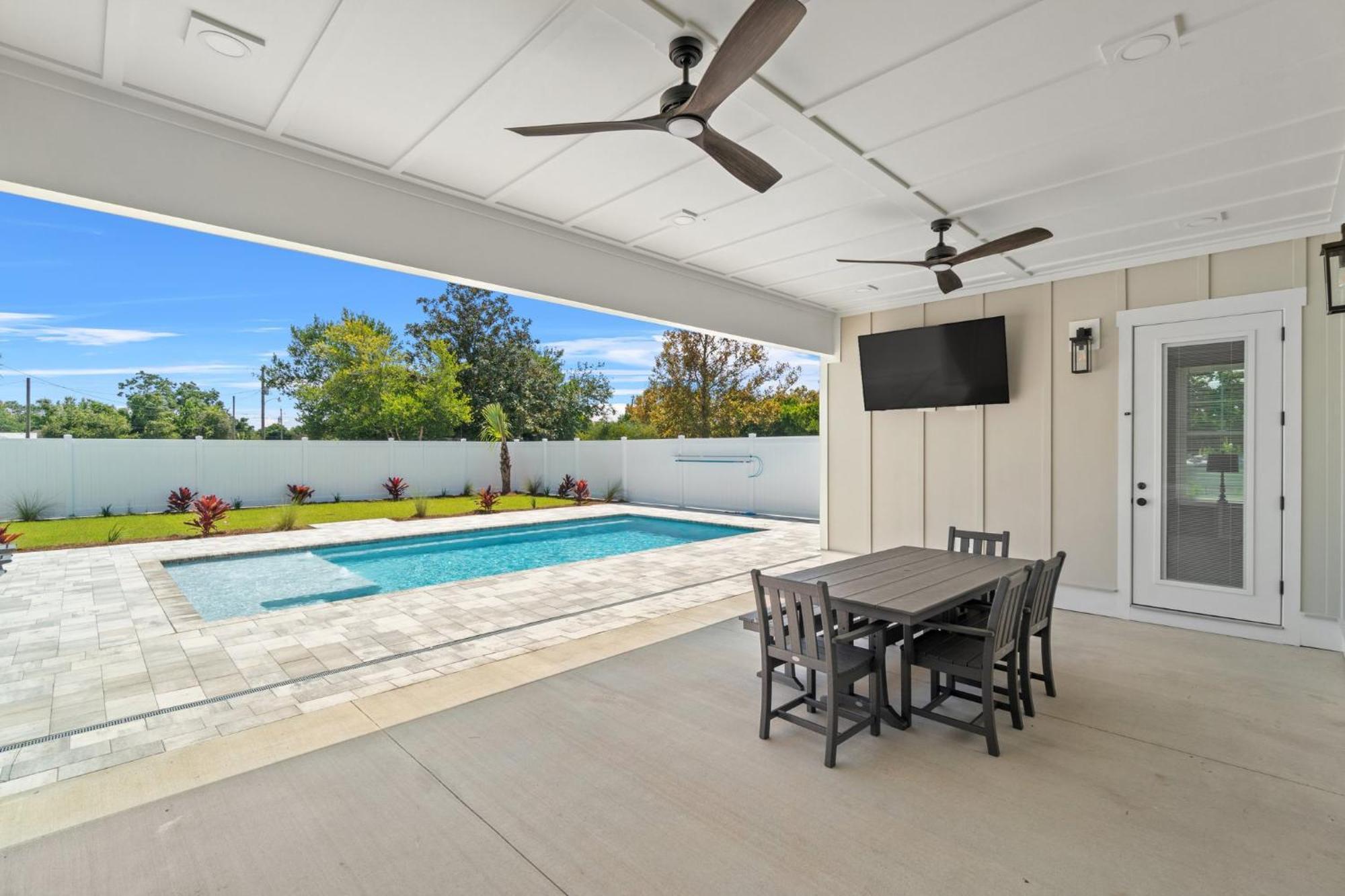 Brand New Home With In-Ground Pool, Four Houses From Beautiful Laguna Beach Panama Stadt Exterior foto